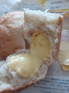 「ヤマザキ カスタードクリームフランスパン 袋1個」のクチコミ画像 by もこもこもっちさん
