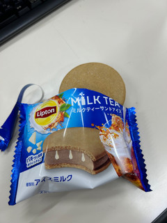 「リプトン ミルクティーサンドアイス 袋75ml」のクチコミ画像 by ぱりんこさん