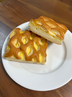 「ファミリーマート ファミマルBakery ソフトなチーズクリームパン」のクチコミ画像 by ピンクのぷーさんさん