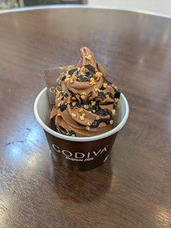 「ゴディバ ソフトクリーム ダブルチョコレート カップ」のクチコミ画像 by LisaLisaさん