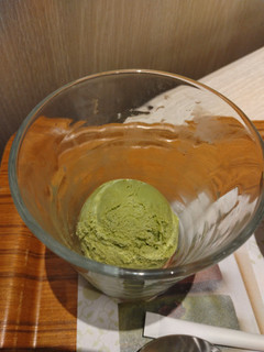 「nana’s green tea トッピング用 抹茶アイス」のクチコミ画像 by ぴのこっここさん