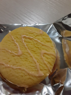 「森永製菓 ストロベリームーン ソフトケーキ 6個入」のクチコミ画像 by もこもこもっちさん