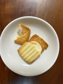 「森永製菓 森永のおいしいれん乳サンドクッキー 箱8個」のクチコミ画像 by ピンクのぷーさんさん