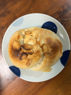 「maru bagel カシューナッツとピーナッツクリームダマンド」のクチコミ画像 by ピンクのぷーさんさん