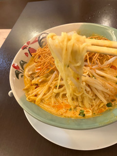 「タイのラーメン カオソイ」のクチコミ画像 by こつめかわうそさん