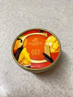 「ゴディバ カップアイス マンゴー＆チョコレート ジェラート カップ90ml」のクチコミ画像 by まみこ1209さん