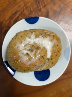 「maru bagel 紅茶カルダモンマロングラッセクリームチーズ」のクチコミ画像 by ピンクのぷーさんさん