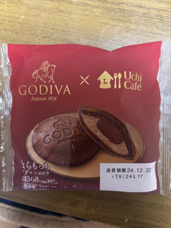 「ローソン Uchi Cafe’ × GODIVA どらもっち ダブルショコラ」のクチコミ画像 by ちびみーちゃんさん