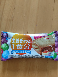 「江崎グリコ バランスオン miniケーキ チーズケーキ 袋23g」のクチコミ画像 by まめぱんださん