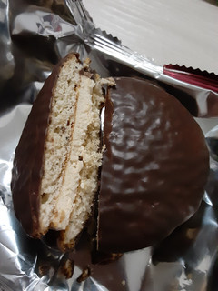 「ロッテ チョコパイ アールグレイ香るミルクティー 箱6個」のクチコミ画像 by もこもこもっちさん