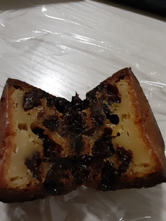 「ヤマザキ オールレーズンカヌレ 4個」のクチコミ画像 by もこもこもっちさん