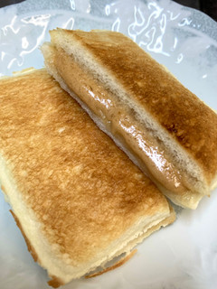 「ヤマザキ ランチパック ピーナッツ 袋2個」のクチコミ画像 by mika.さん