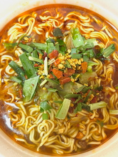 「寿がきや 宝鐘マリン監修 旨辛ラーメン 119g」のクチコミ画像 by めりけんさん