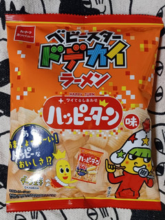 「おやつカンパニー ベビースタードデカイラーメン ハッピーターン味」のクチコミ画像 by Dechiさん