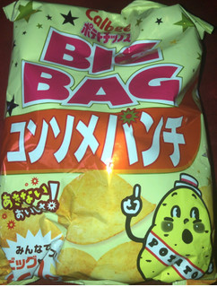 「カルビー ポテトチップス コンソメパンチ BIGBAG 袋170g」のクチコミ画像 by Anchu.さん