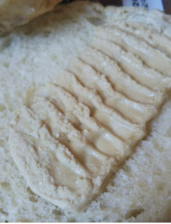 「Pasco キャラメル味わうくるみのメロンパン 袋1個」のクチコミ画像 by レビュアーさん