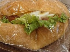 「アンデルセン ハイジの白パン ハム＆野菜サンド」のクチコミ画像 by yuna14さん