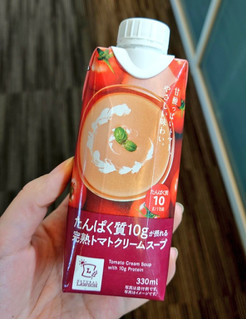 「ローソン NL たんぱく質10gが摂れる 完熟トマトクリームスープ 330ml」のクチコミ画像 by 果季口さん