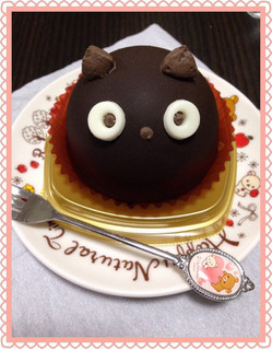 「セブン-イレブン 黒猫チョコケーキ」のクチコミ画像 by カンナんかさん