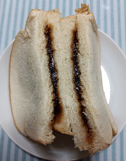 「工藤パン イギリストースト ブレンドコーヒークリーム 袋1個」のクチコミ画像 by hiro718163さん