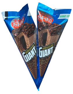 「江崎グリコ ジャイアントコーン クッキー＆チョコ 140ml」のクチコミ画像 by さちもぐハピさん