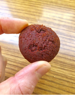 「マルカイコーポレーション ヒドゥンガーデン レッドベルベットクッキー 袋40g」のクチコミ画像 by Pチャンさん