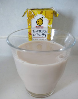 「マルサン 豆乳飲料 ちょっと贅沢なレモンティシチリアレモン パック200ml」のクチコミ画像 by まめぱんださん