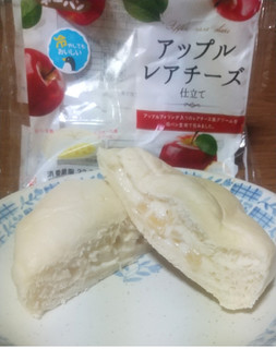「第一パン アップルレアチーズ仕立て」のクチコミ画像 by uhkkieさん
