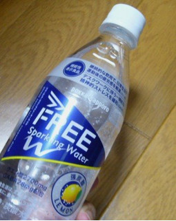 「ポッカサッポロ FREE Sparkling Water W ペット500ml」のクチコミ画像 by さばみそさん