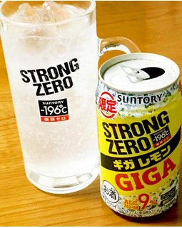 「サントリー ‐196℃ ストロングゼロ ギガレモン 缶350ml」のクチコミ画像 by ビールが一番さん