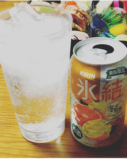 「KIRIN 氷結 冬の柑橘スパークリング 缶350ml」のクチコミ画像 by ビールが一番さん