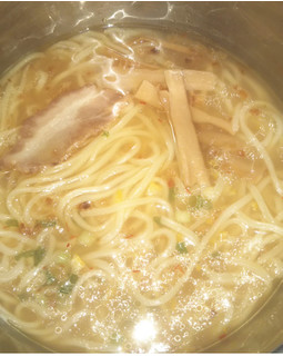 「キンレイ なべやき屋キンレイ お水がいらない 塩元帥 塩ラーメン 袋493g」のクチコミ画像 by 秀之進さん