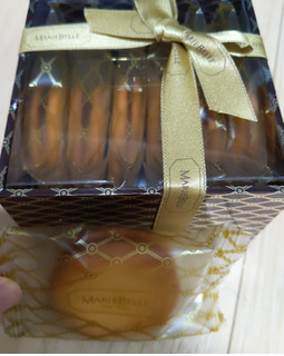 「石田老舗 MARIE BELLE サンドクッキー 6枚」のクチコミ画像 by おうちーママさん