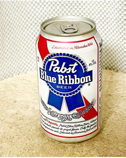 中評価】「これぞアメリカンビールって感じ🍺 - Pabst Brewing Company