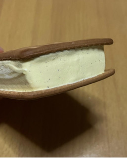 「森永製菓 ビスケットサンド パイシュークリーム味 袋119ml」のクチコミ画像 by いちにちいちさん