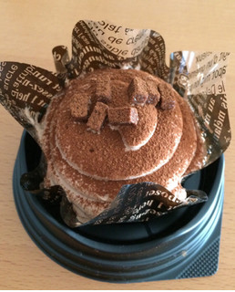 「ローソン チョコボンブケーキ」のクチコミ画像 by シロゴマさん