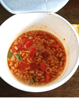 「日清食品 オシャーメシ トマトのスープごはん カップ60g」のクチコミ画像 by もぐりーさん
