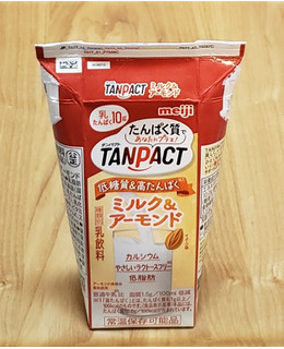 「明治 TANPACT ミルク＆アーモンド パック200ml」のクチコミ画像 by みにぃ321321さん