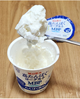 「雪印メグミルク 毎日骨太 高たんぱくヨーグルトMBP カップ100g」のクチコミ画像 by みにぃ321321さん