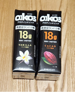 「ダノン オイコス プロテインドリンク 高吸収タンパク質18g 脂肪0 砂糖不使用CACAO パック240ml」のクチコミ画像 by みにぃ321321さん