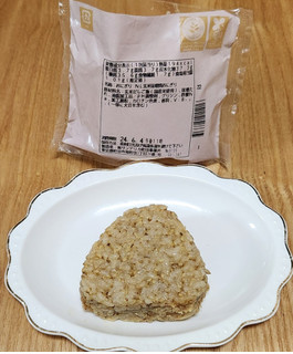 「ナチュラルローソン 玄米焼おにぎり ココナッツオイルチーズ」のクチコミ画像 by みにぃ321321さん
