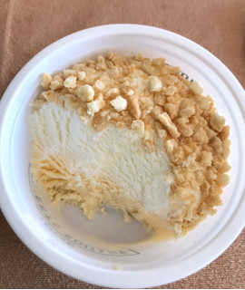「ロッテ SWEETS SQUARE 濃密なのに軽やかほろほろクランブルのチーズケーキアイス 袋110ml」のクチコミ画像 by レビュアーさん