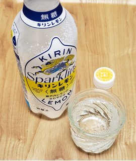 「KIRIN キリンレモン スパークリング 無糖 ペット450ml」のクチコミ画像 by みにぃ321321さん