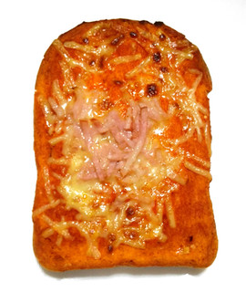 「丸大食品 ベーコン厚切りピザトースト 袋4枚」のクチコミ画像 by つなさん