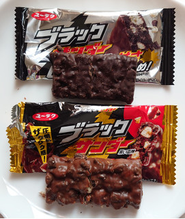 「有楽製菓 ブラックサンダー ビター 袋1本」のクチコミ画像 by にゅーんさん