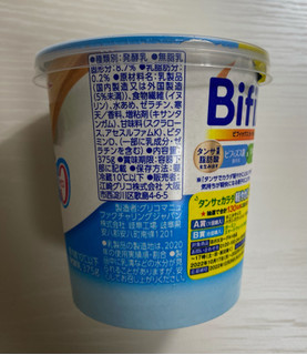 「江崎グリコ BifiXヨーグルト ほんのり甘い脂肪ゼロ カップ375g」のクチコミ画像 by わらびーずさん