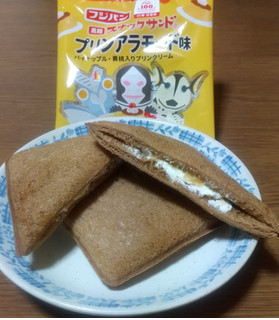 「フジパン 黒糖スナックサンド プリンアラモード味 袋2個」のクチコミ画像 by uhkkieさん