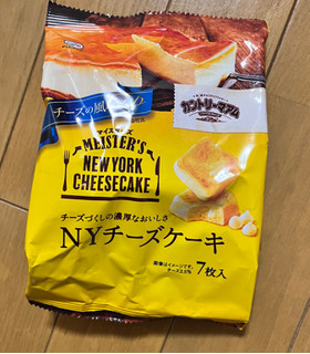 「不二家 カントリーマアムマイスターズ NYチーズケーキ 袋7枚」のクチコミ画像 by utatanさん
