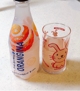 「サントリー オランジーナ フリースパークリング ピンクグレープフルーツ＆オレンジ ペット420ml」のクチコミ画像 by ビーピィさん