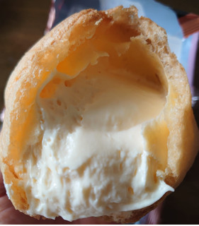 「オランジェ ひかえめに言ってクリーム多めのシュークリーム・カスタード 袋1個」のクチコミ画像 by もぐりーさん